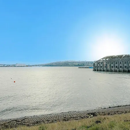 Torpoint Pod - Free Parking Apartment Exterior photo